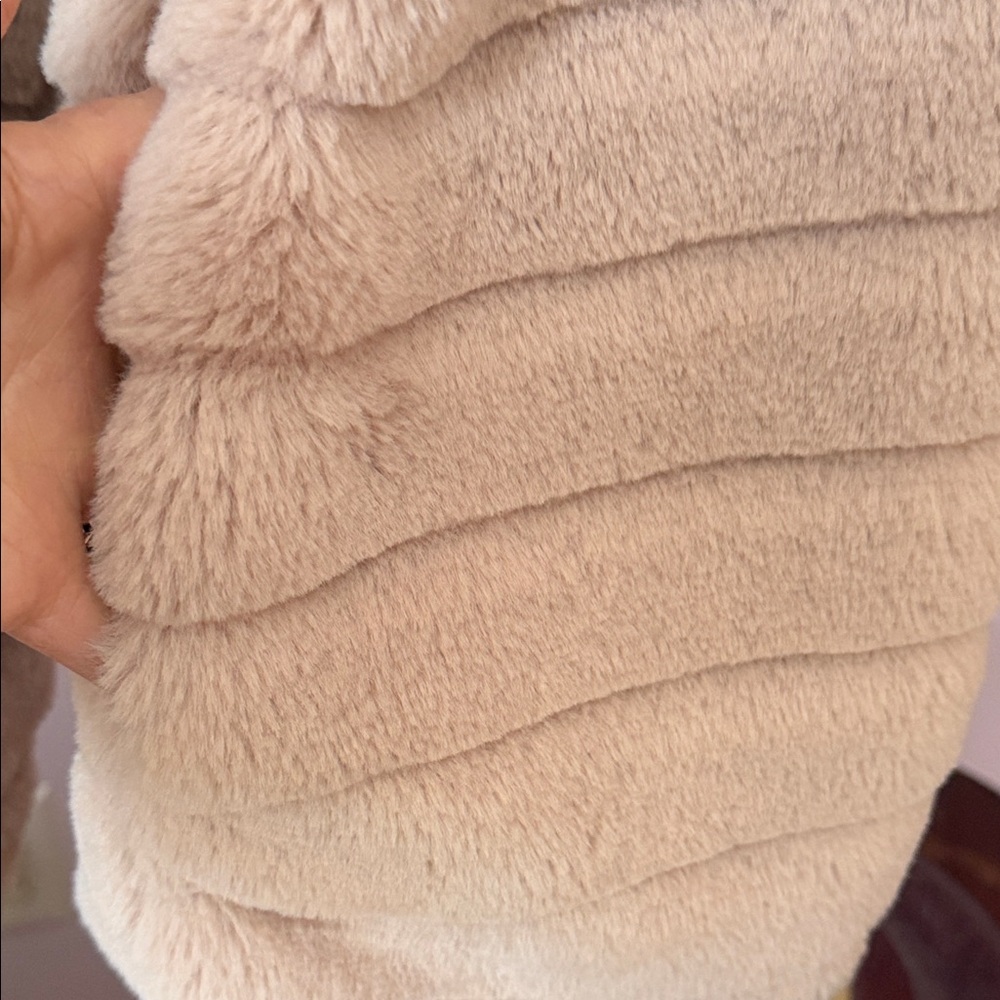 Katydid Beige Stone Faux Fur Bomber Jacket - Picture 8 of 9